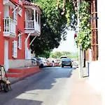 Rooms In Apartment - Heart Of Old City